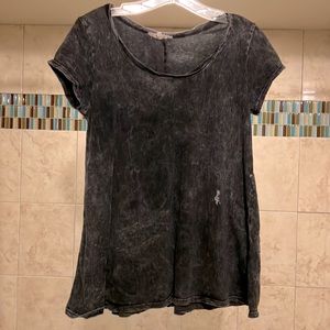 VTG Y2K Distressed T-Shirt
